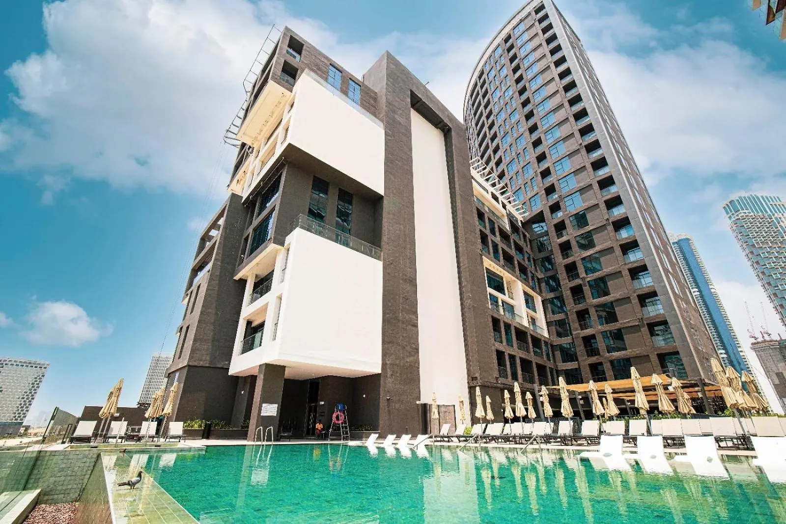 The Suite Dubai 15 Northside Luxury Living Lejlighed
